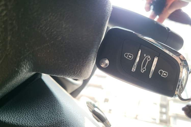 Used Peugeot 408 2011 2.0L Automatic Comfort Edition Vehicle Key