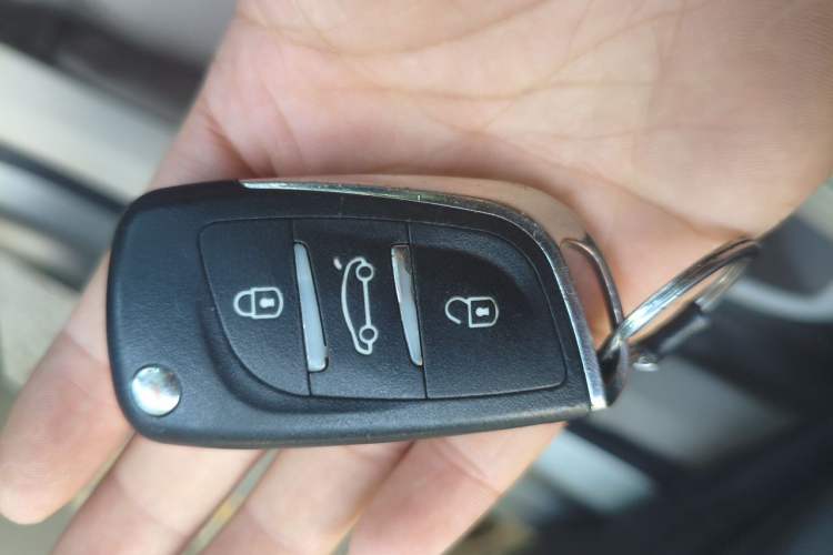 Used Peugeot 408 2011 1.6L Manual Comfort Edition Vehicle Key