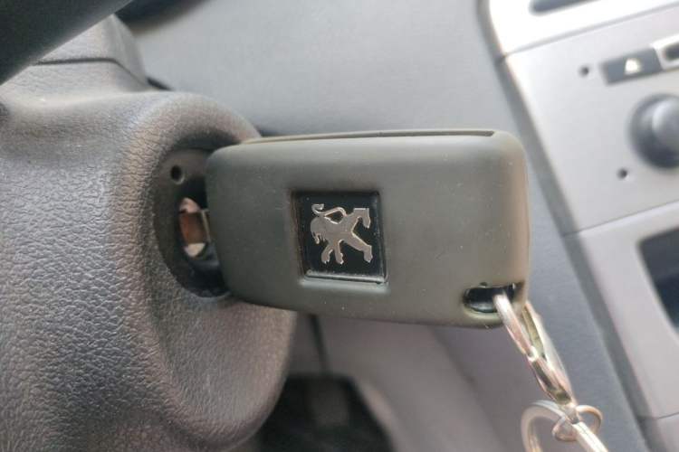 Used Peugeot 408 2011 1.6L Manual Comfort Edition Vehicle Key