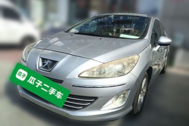 Ojetý Peugeot 408 2011 2.0L Automatic Comfort Edition