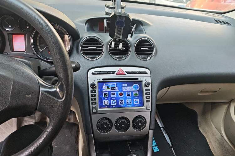 Used Peugeot 408 2011 1.6L Manual Comfort Edition Audio And AC Panel
