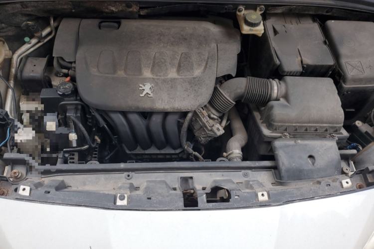 Used Peugeot 408 2011 2.0L Automatic Comfort Edition Engine Bay