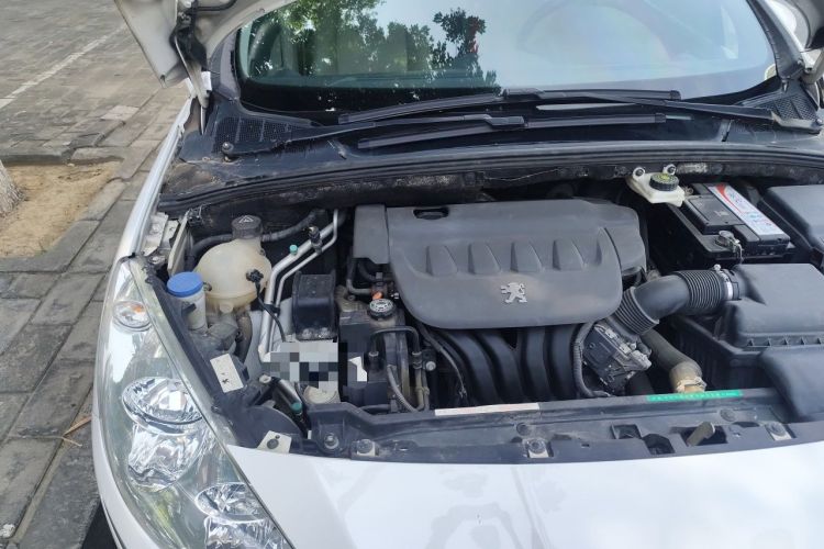 Used Peugeot 408 2011 2.0L Manual Comfort Edition Engine Bay Right