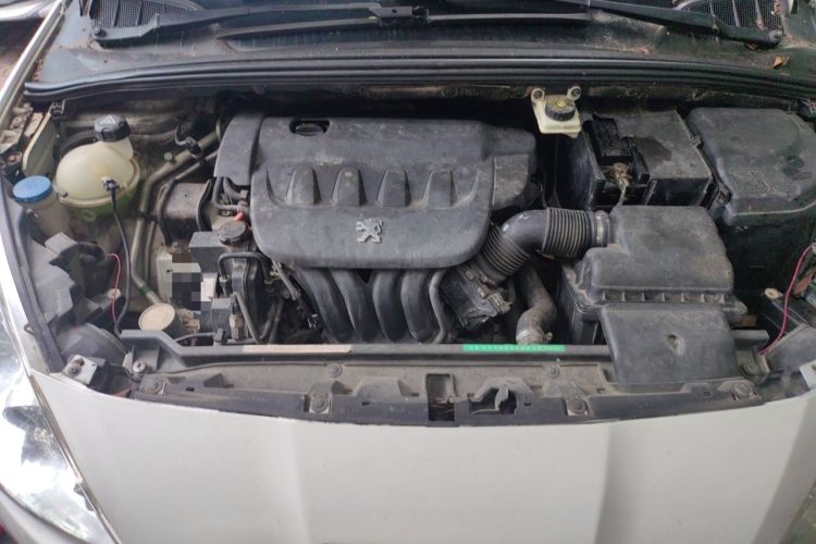 Used Peugeot 408 2011 2.0L Automatic Comfort Edition Engine Bay