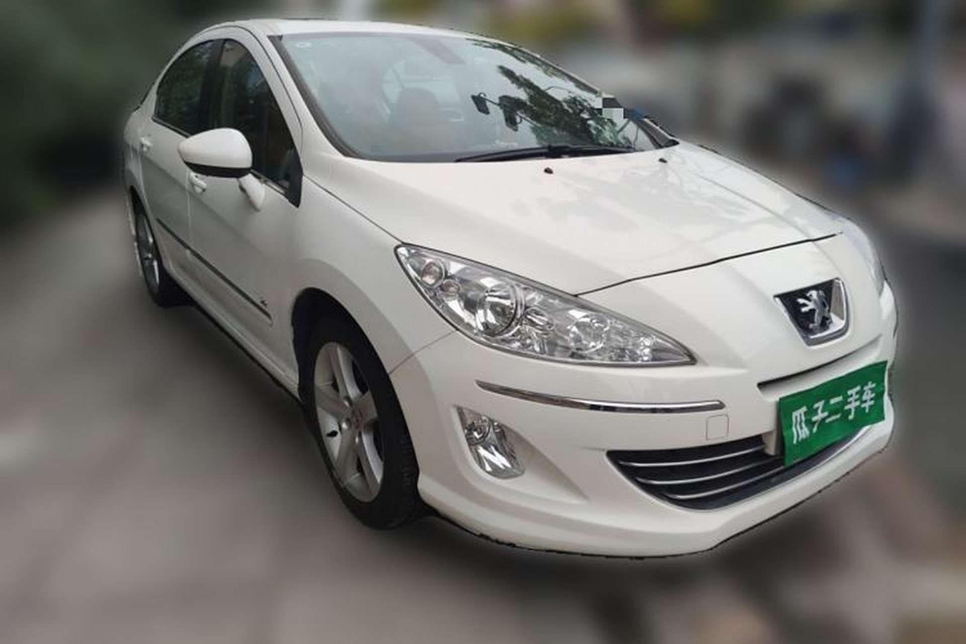 Used Peugeot 408 2011 2.0L Manual Luxury Edition Front Right 45 Deg