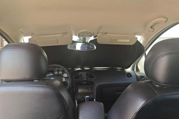 Used Peugeot 408 2011 2.0L Automatic Comfort Edition Headliner