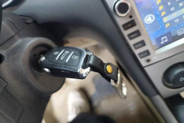 Used Peugeot 408 2011 2.0L Manual Comfort Edition Vehicle Key