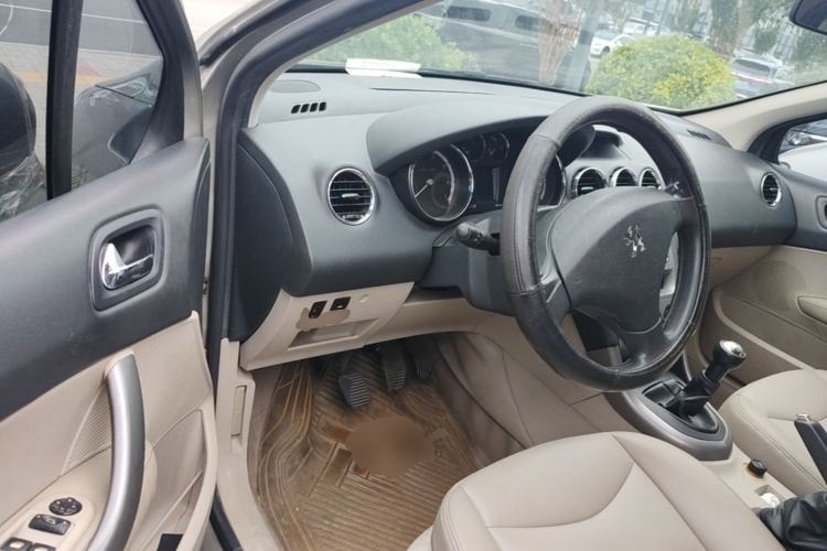 Used Peugeot 408 2011 2.0L Automatic Comfort Edition Driver Seat