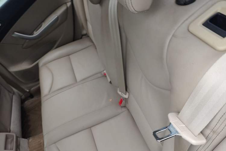 Used Peugeot 408 2011 2.0L Automatic Comfort Edition Left Rear Seat