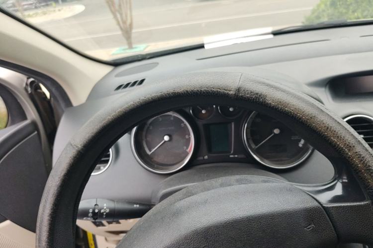 Used Peugeot 408 2011 2.0L Automatic Comfort Edition Steering Wheel