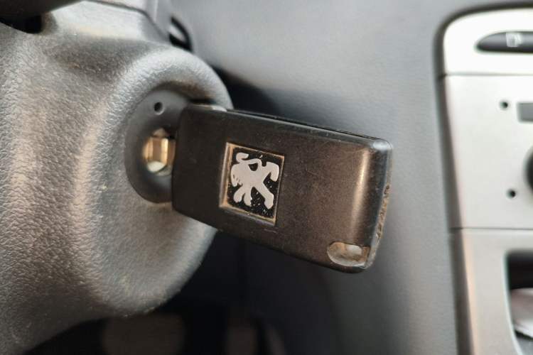Used Peugeot 408 2012 2.0L Roland Garros Edition Vehicle Key