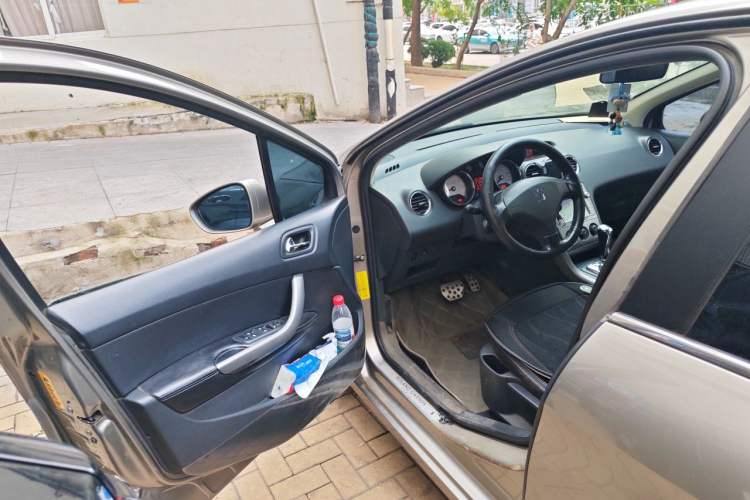 Used Peugeot 408 2012 2.0L Roland Garros Edition Driver Seat