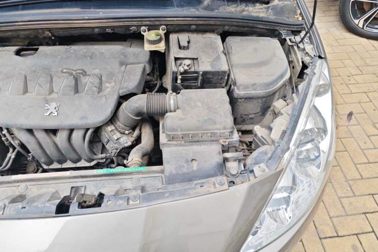 Used Peugeot 408 2012 2.0L Roland Garros Edition Engine Bay Left