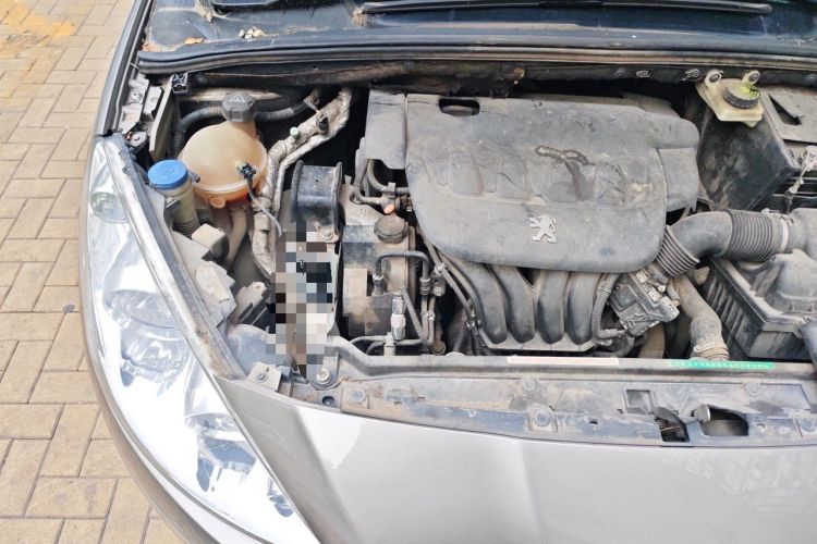 Used Peugeot 408 2012 2.0L Roland Garros Edition Engine Bay Right
