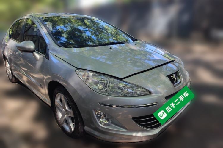 Used Peugeot 408 2012 2.0L Roland Garros Edition Front Right 45 Deg