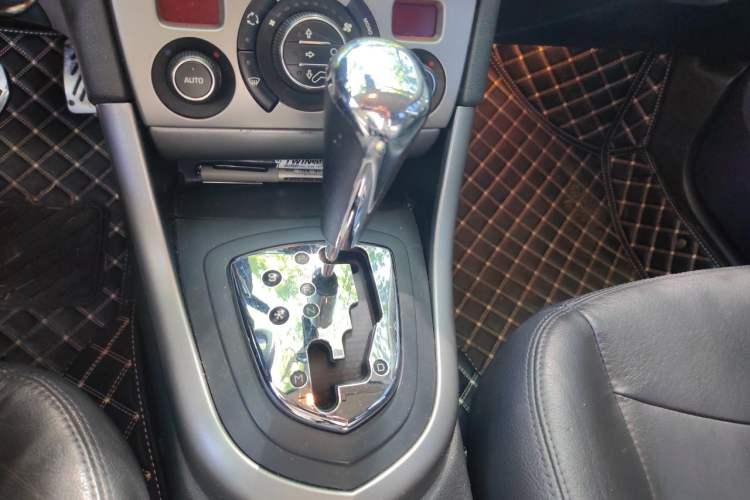 Used Peugeot 408 2012 2.0L Roland Garros Edition Gear Lever