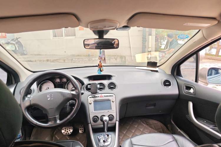 Used Peugeot 408 2012 2.0L Roland Garros Edition Headliner