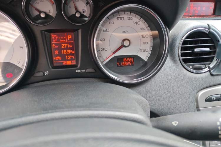 Used Peugeot 408 2012 2.0L Roland Garros Edition Odometer Close Up
