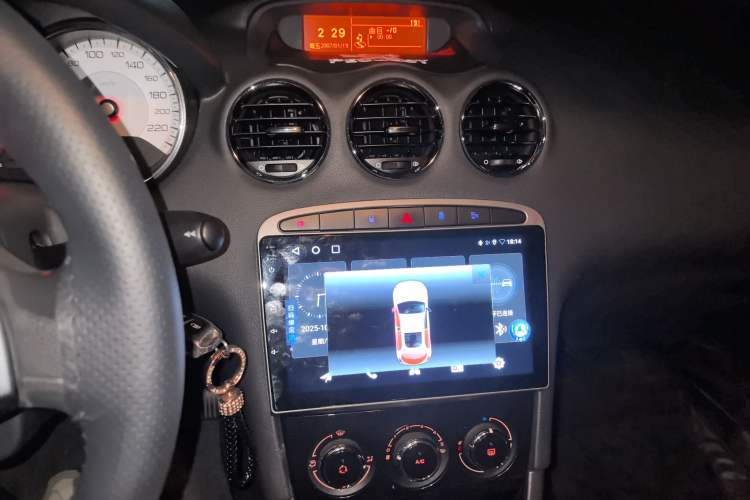 Used Peugeot 408 2013 1.6L Automatic Comfort Edition Audio And AC Panel