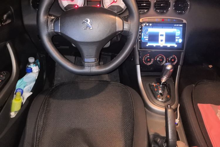 Used Peugeot 408 2013 1.6L Automatic Comfort Edition Steering Wheel