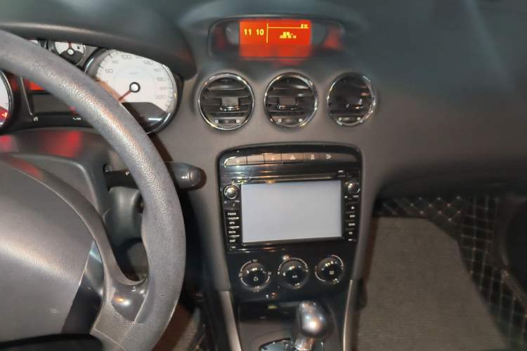 Used Peugeot 408 2013 2.0L Automatic Comfort Edition Audio And AC Panel