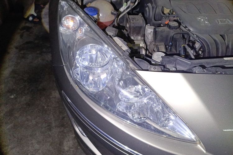 Used Peugeot 408 2013 2.0L Automatic Luxury Edition Right Front Headlight