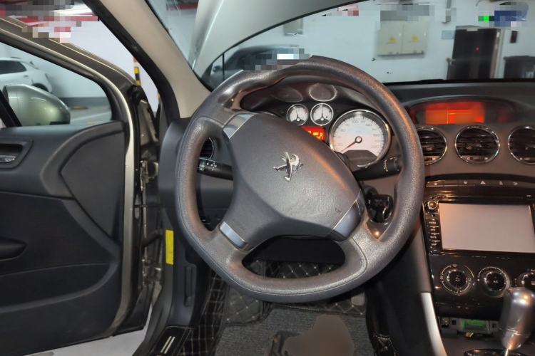 Used Peugeot 408 2013 2.0L Automatic Comfort Edition Steering Wheel