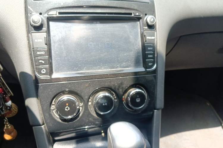 Used Peugeot 408 2013 2.0L Automatic Comfort Edition Audio And AC Panel