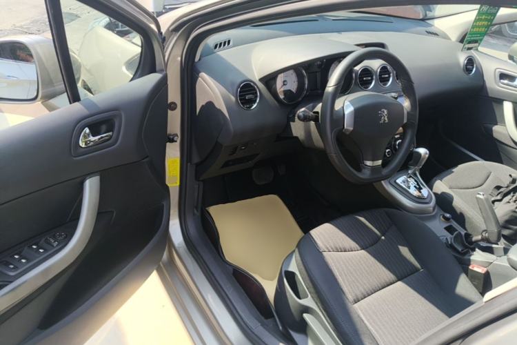 Used Peugeot 408 2013 2.0L Automatic Luxury Edition Driver Seat