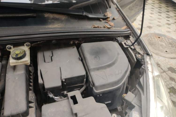 Used Peugeot 408 2013 1.6L Manual Comfort Edition Engine Bay Left