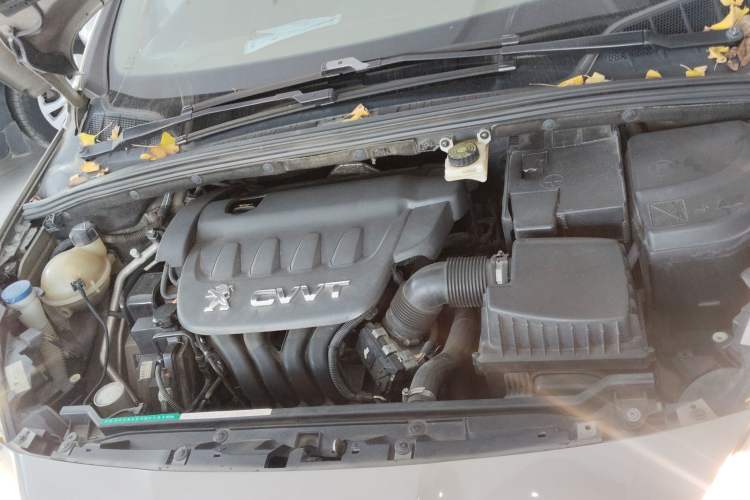 Used Peugeot 408 2013 2.0L Automatic Comfort Edition Engine Bay