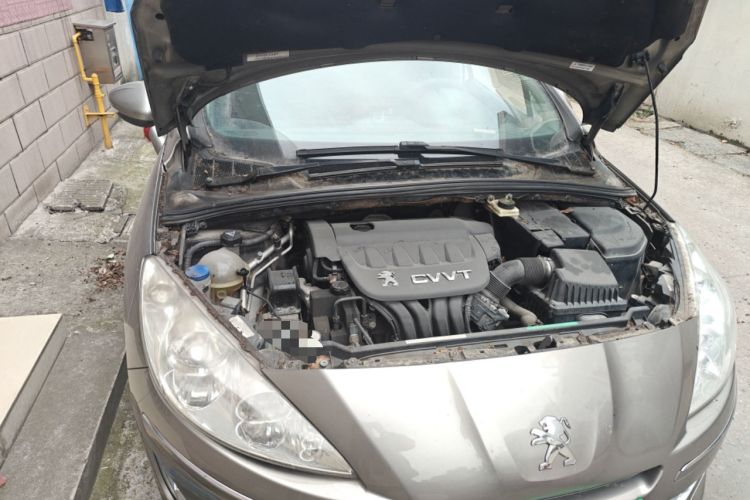 Used Peugeot 408 2013 2.0L Automatic Comfort Edition Engine Bay Right