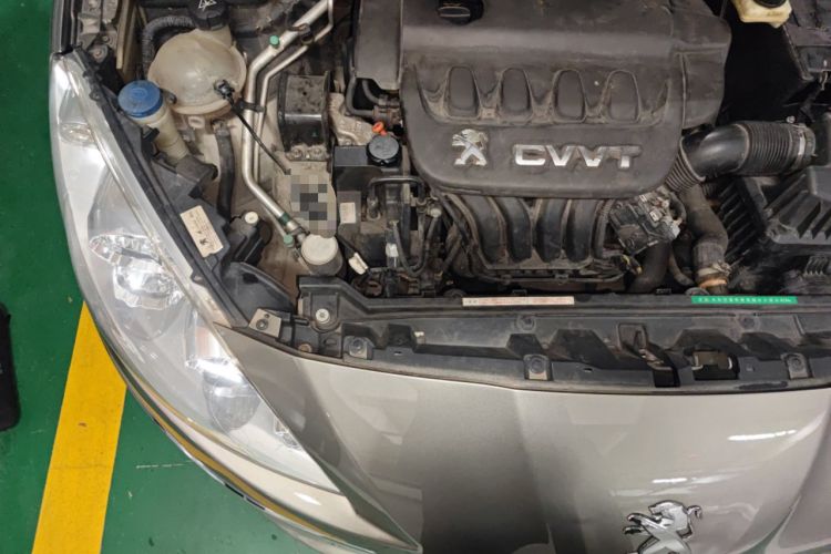Used Peugeot 408 2013 2.0L Automatic Comfort Edition Engine Bay Right