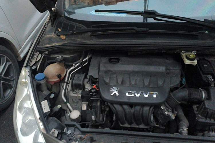 Used Peugeot 408 2013 2.0L Automatic Comfort Edition Engine Bay Right