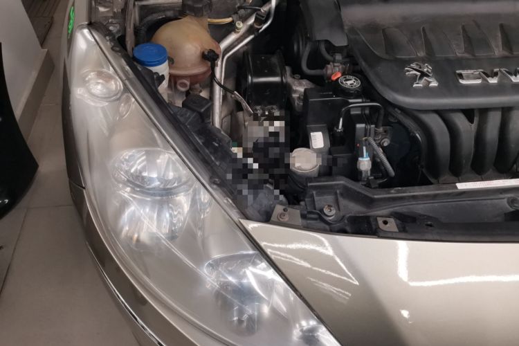 Used Peugeot 408 2013 2.0L Automatic Comfort Edition Engine Bay Right