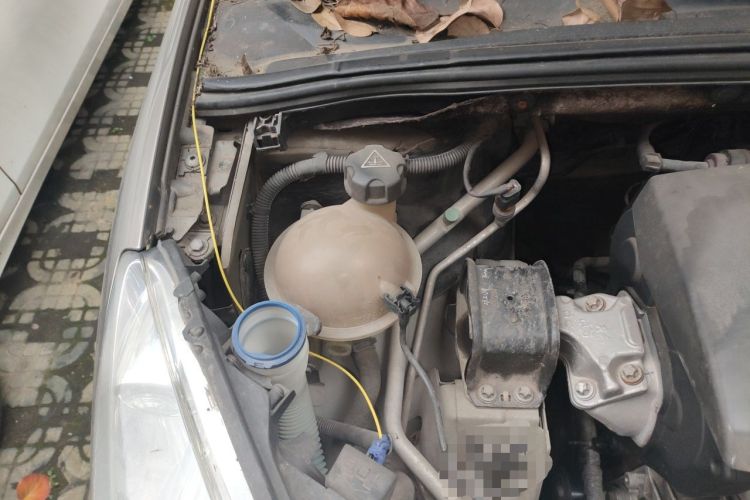 Used Peugeot 408 2013 1.6L Manual Comfort Edition Engine Bay Right