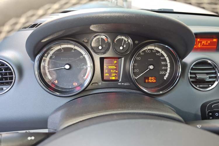 Used Peugeot 408 2013 2.0L Automatic Luxury Edition Instrument Cluster