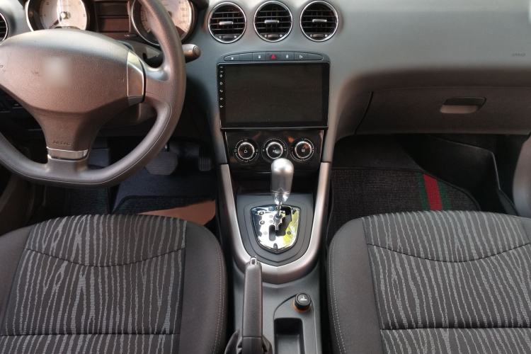 Used Peugeot 408 2013 2.0L Automatic Comfort Edition Interior 3