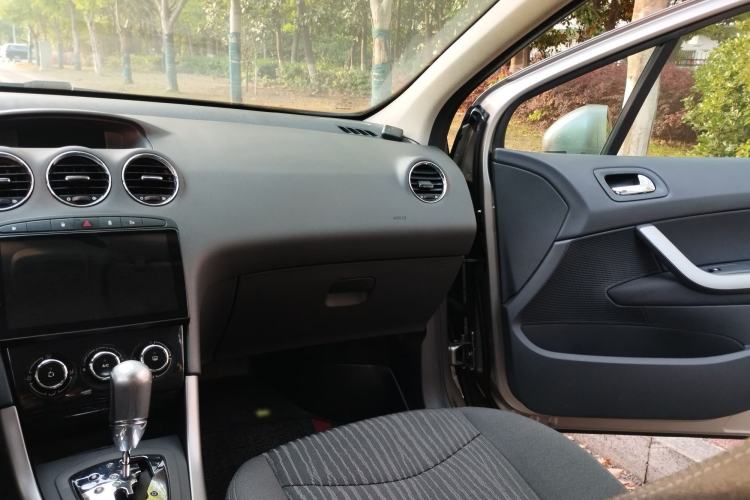 Used Peugeot 408 2013 2.0L Automatic Comfort Edition Interior 4