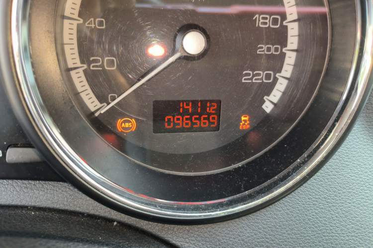 Used Peugeot 408 2013 2.0L Automatic Luxury Edition Odometer Close Up