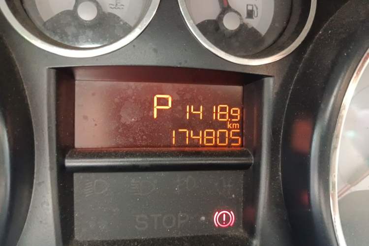Used Peugeot 408 2013 2.0L Automatic Comfort Edition Odometer Close Up