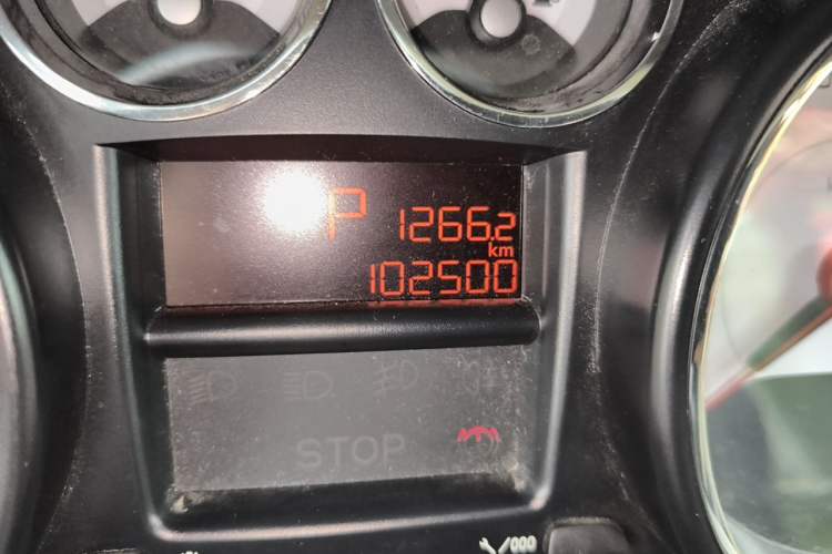 Used Peugeot 408 2013 2.0L Automatic Comfort Edition Odometer Close Up