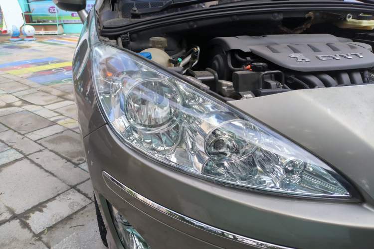 Used Peugeot 408 2013 2.0L Automatic Luxury Edition Right Front Headlight