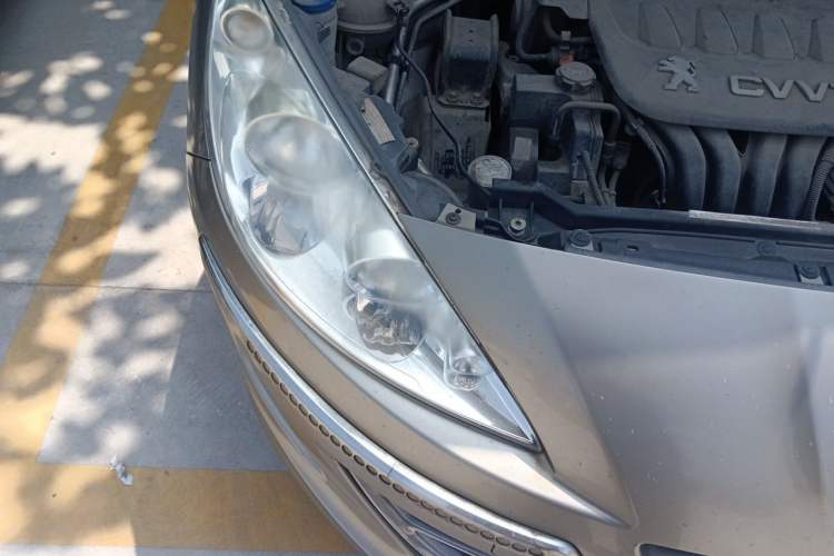 Used Peugeot 408 2013 2.0L Automatic Comfort Edition Right Front Headlight