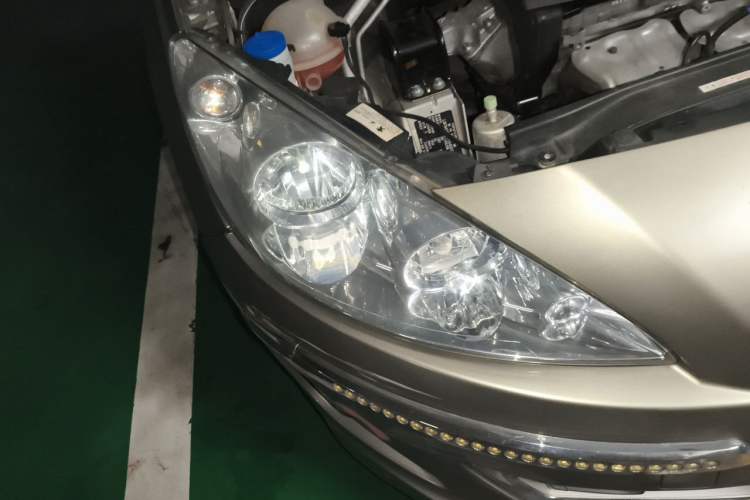 Used Peugeot 408 2013 1.6L Manual Comfort Edition Right Front Headlight