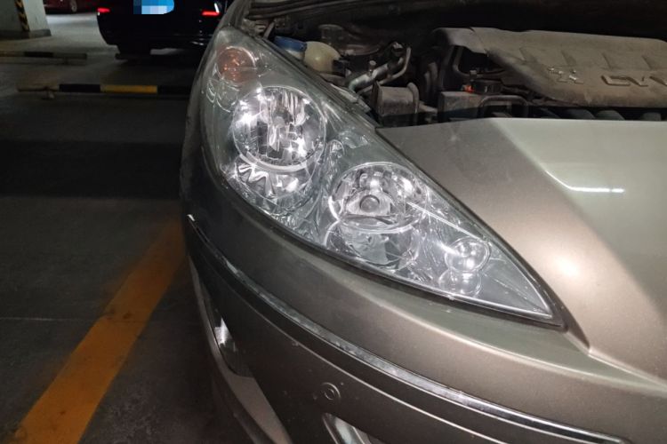 Used Peugeot 408 2013 2.0L Automatic Comfort Edition Right Front Headlight