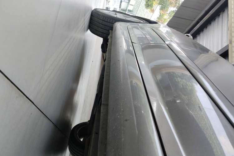 Used Peugeot 408 2013 2.0L Automatic Comfort Edition Right Side Sill