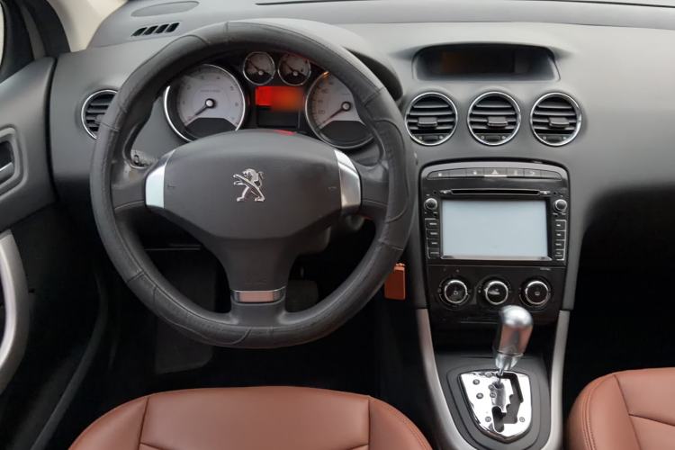Used Peugeot 408 2013 1.6L Automatic Comfort Edition Steering Wheel