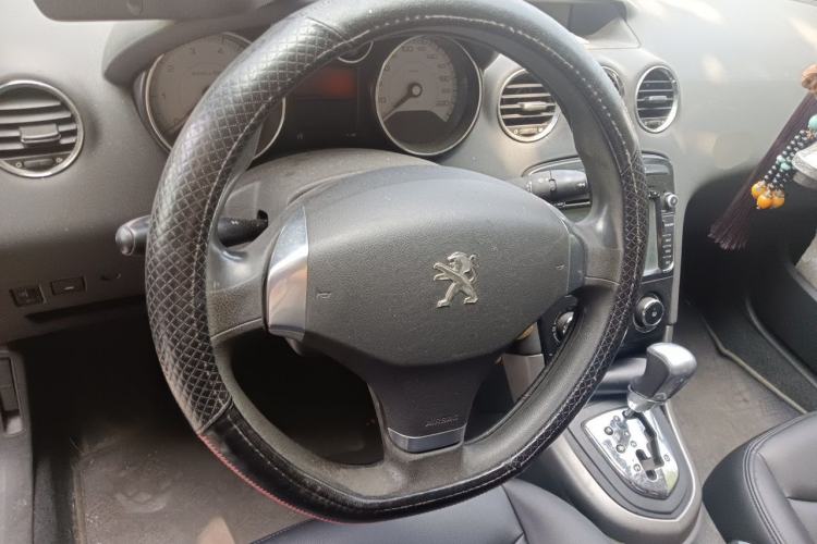 Used Peugeot 408 2013 2.0L Automatic Comfort Edition Steering Wheel