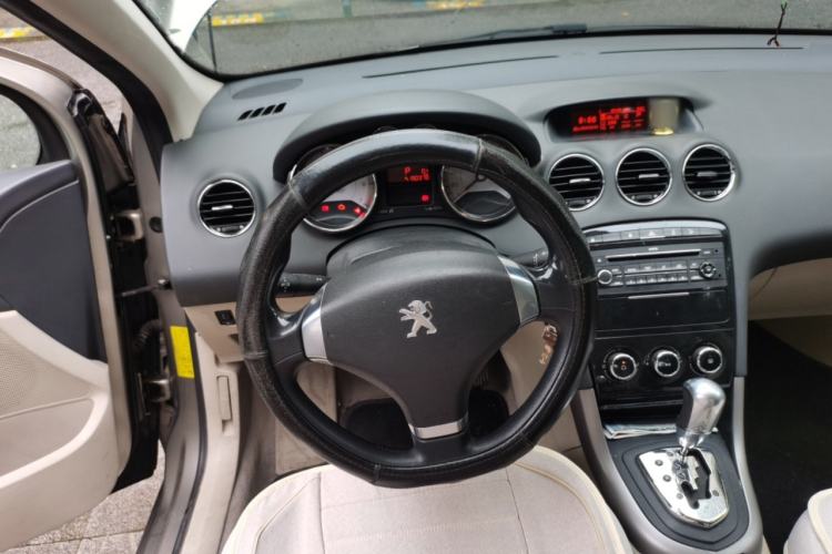 Used Peugeot 408 2013 2.0L Automatic Comfort Edition Steering Wheel